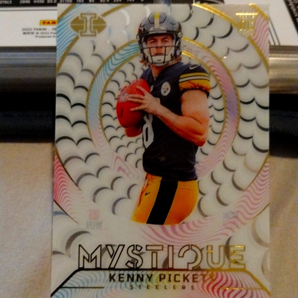 Kenny pickett ROOKIE MYSTIQUE